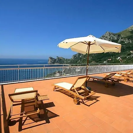 Sirenuse Sleeps 8 Pool Air Con Wifi Villa